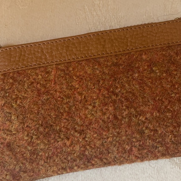 Mim & Ray Italian leather hand knit wool wallet - Picture 2 of 9